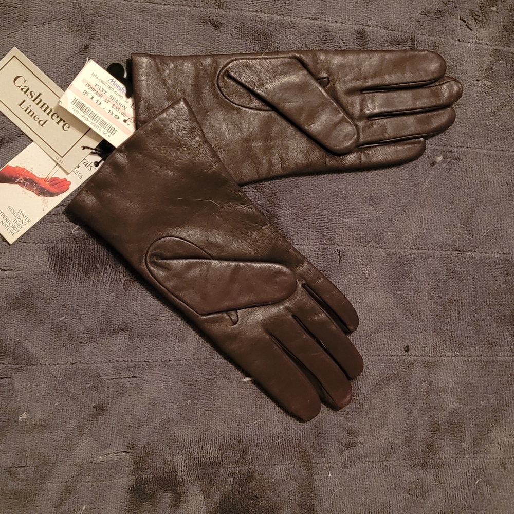 (NEW) Womens leather gloves